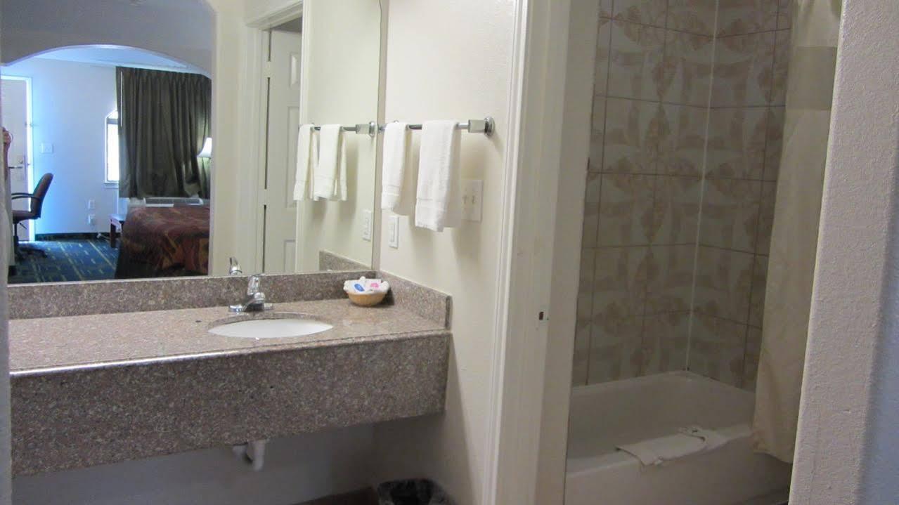 Regency Inn Porter Εξωτερικό φωτογραφία